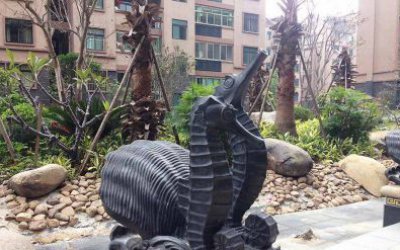 城市街道擺放的創(chuàng)意玻璃鋼海馬雕塑